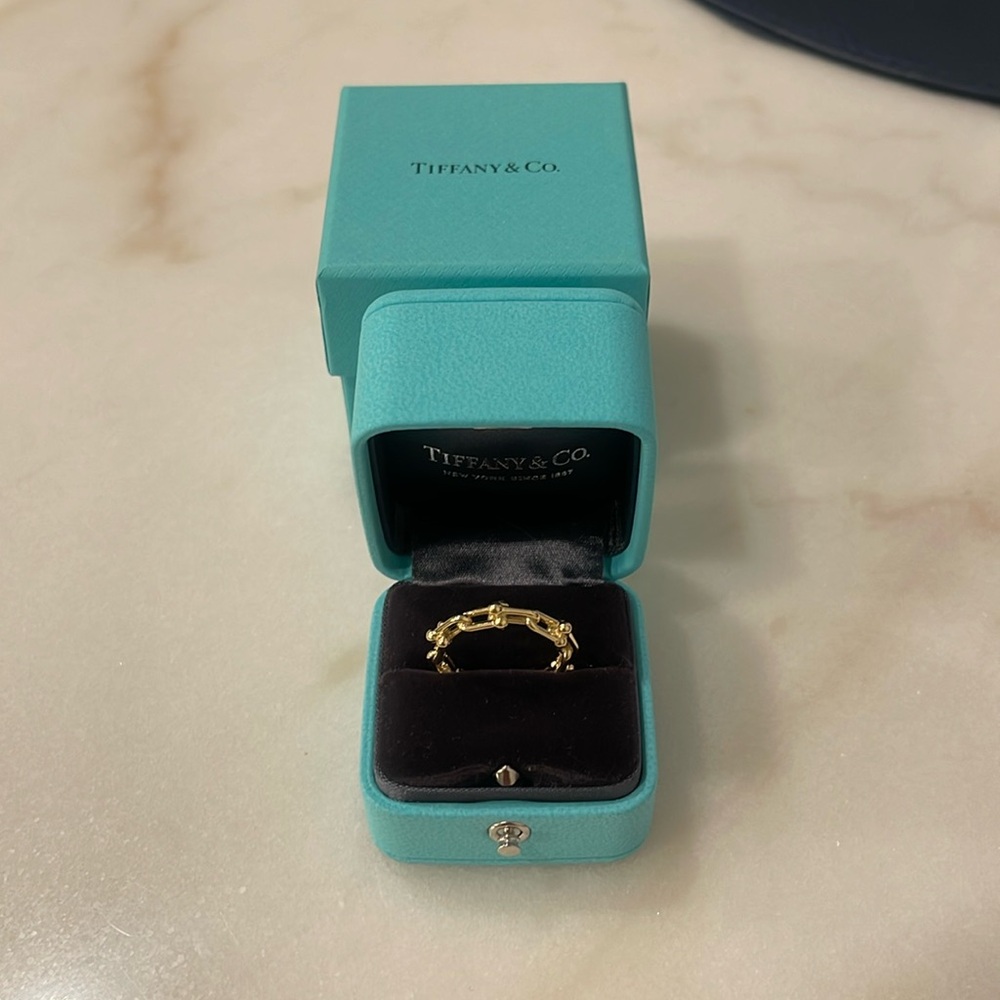 💎TIFFANY 💎HardWear collection 
Micro Link Ring. Size 8
in Yellow Gold